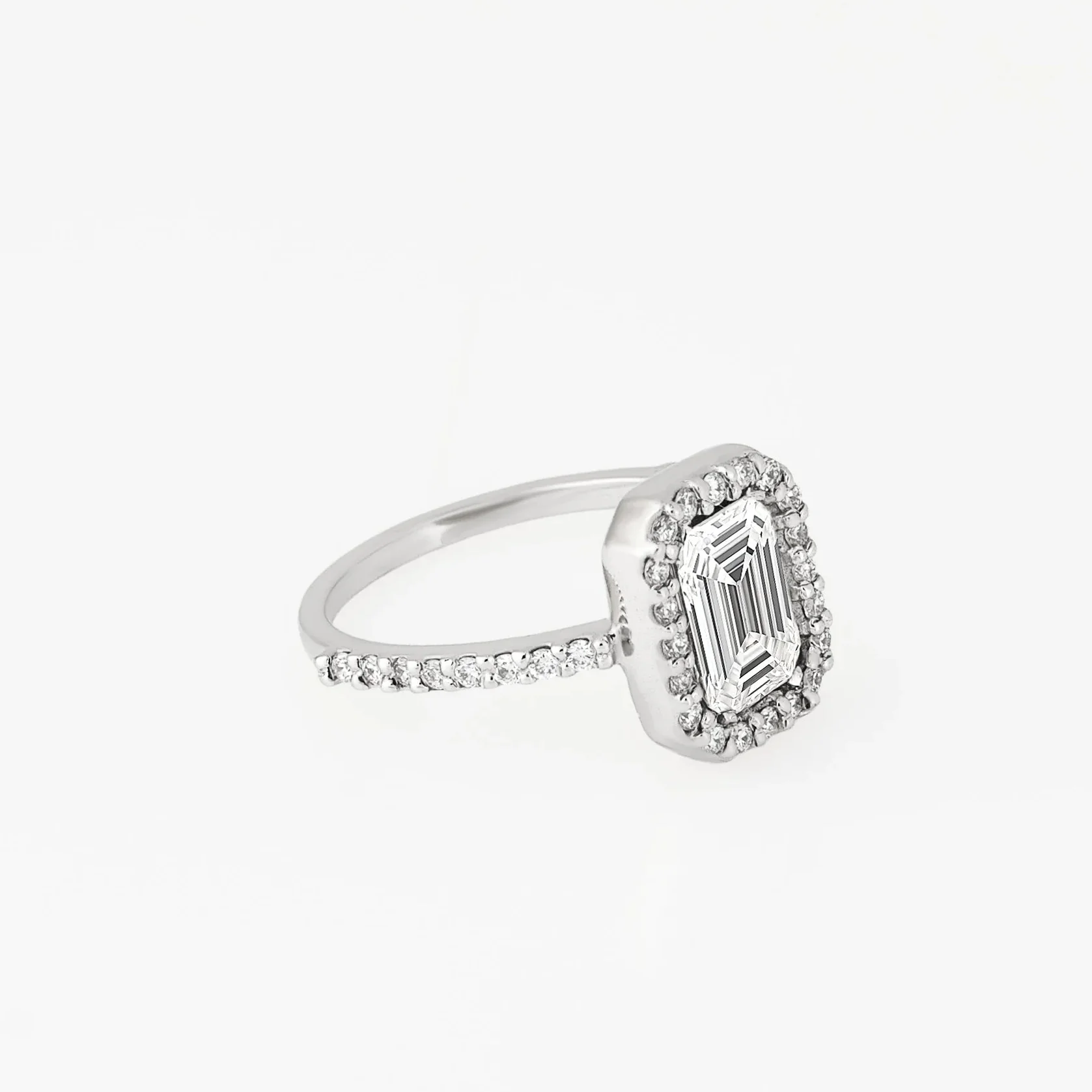 Anillo De Compromiso Diamantes Lab. - Image 3